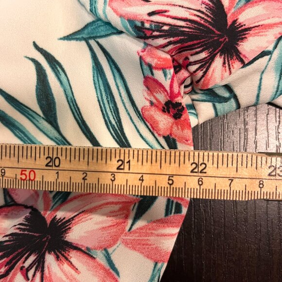 Charlotte Russe White Floral V-Neck Ruffle Chiffon Midi Dress Size 2X - Picture 8 of 8